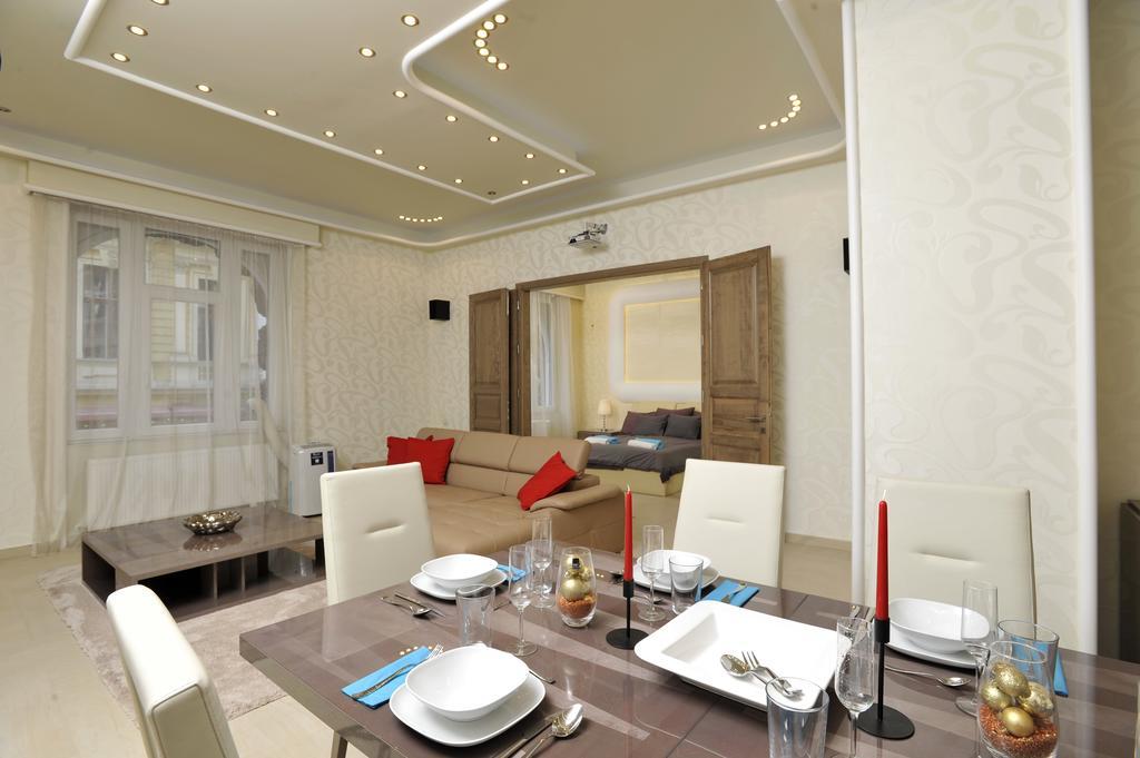 Apartment Basilica Grand Luxury In The Historic Center